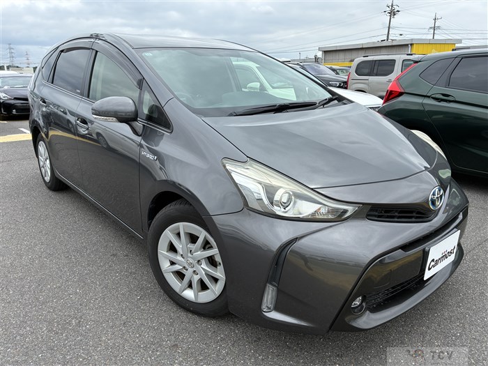 2015 Toyota PRIUS α