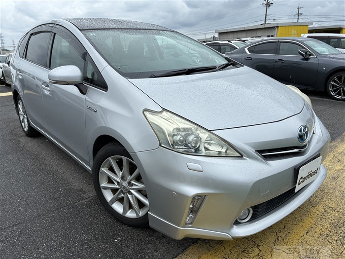 2011 Toyota PRIUS α