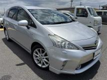 2013 Toyota PRIUS α