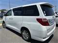 2013 Toyota Alphard Hybrid