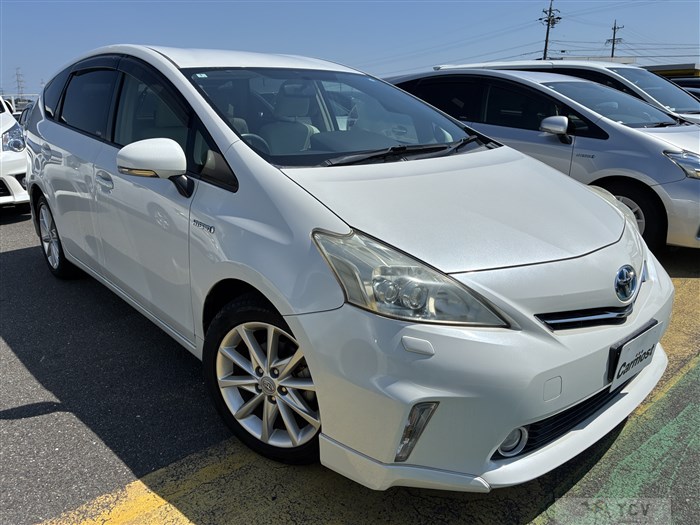 2012 Toyota PRIUS α