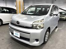 2012 Toyota Voxy