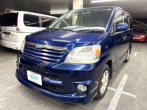 2003 Toyota Noah
