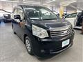 2013 Toyota Noah