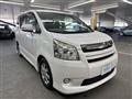 2009 Toyota Noah