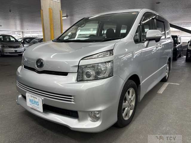2009 Toyota Voxy