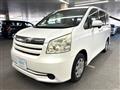 2009 Toyota Noah