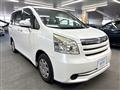 2009 Toyota Noah