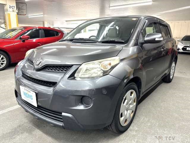 2010 Toyota IST
