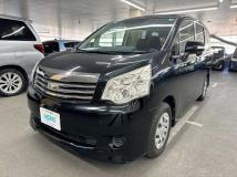 2013 Toyota Noah