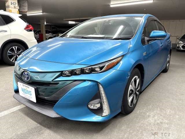 2017 Toyota Prius PHV