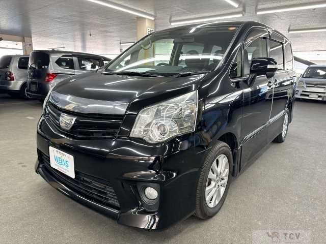 2012 Toyota Noah