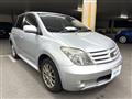 2005 Toyota IST