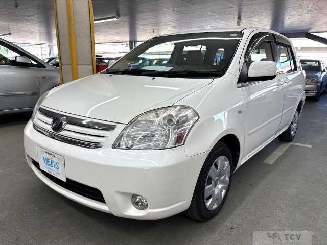 2011 Toyota Raum