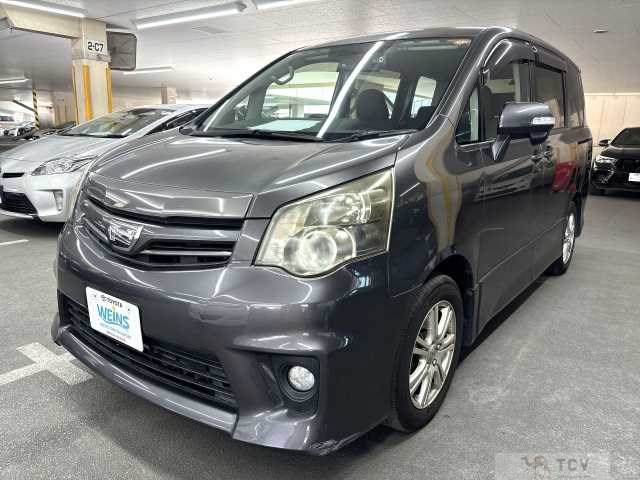2011 Toyota Noah