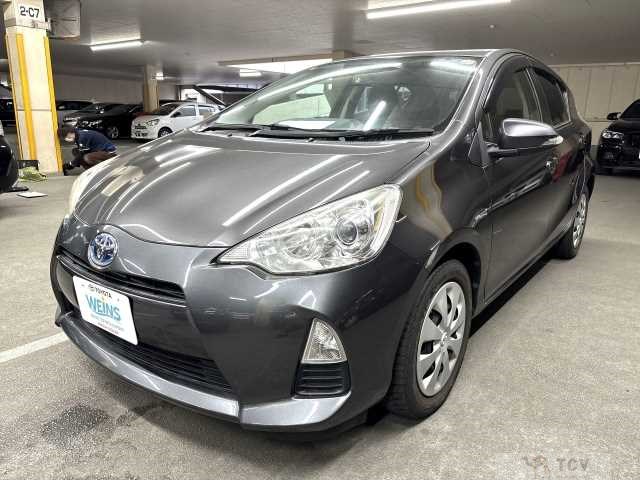 2012 Toyota AQUA