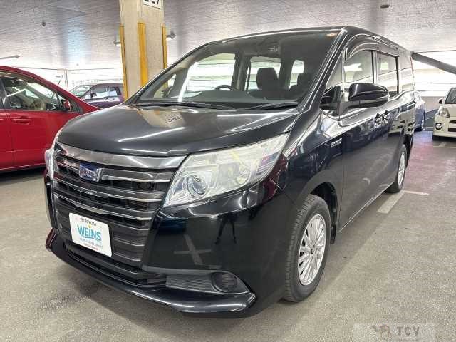 2015 Toyota Noah