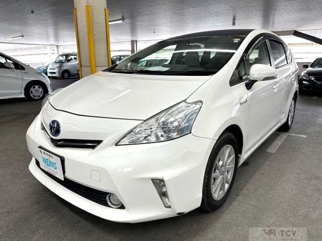 2013 Toyota PRIUS α
