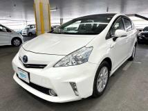 2013 Toyota PRIUS α