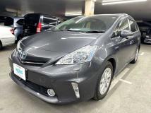 2013 Toyota PRIUS α