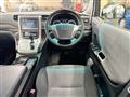 2014 Toyota Alphard Hybrid