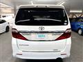 2013 Toyota Alphard