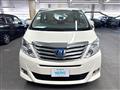 2013 Toyota Alphard Hybrid