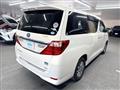 2013 Toyota Alphard Hybrid