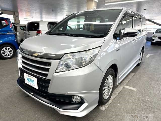 2014 Toyota Noah