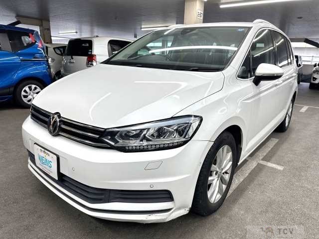 2018 Volkswagen Golf Touran