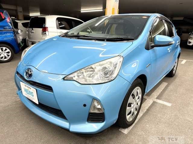 2013 Toyota AQUA