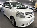 2009 Toyota Noah