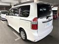 2009 Toyota Noah