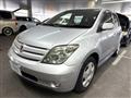 2004 Toyota IST