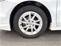 2011 Toyota PRIUS α