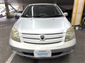 2004 Toyota IST
