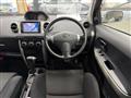 2004 Toyota IST