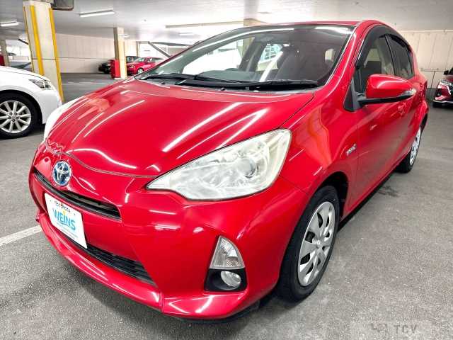 2013 Toyota AQUA