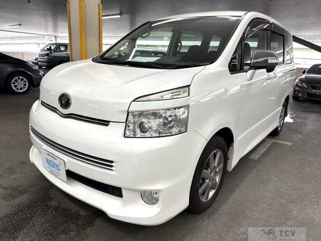 2010 Toyota Voxy