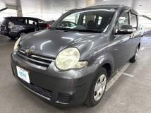 2010 Toyota Sienta
