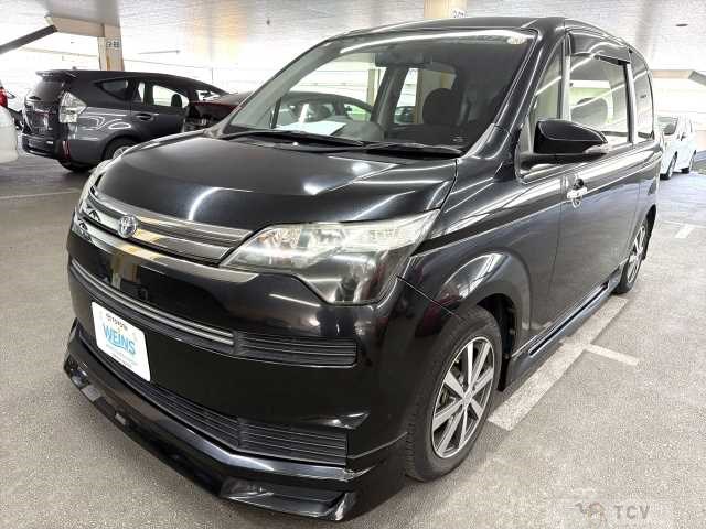 2013 Toyota SPADE