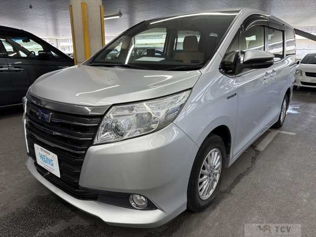 2014 Toyota Noah