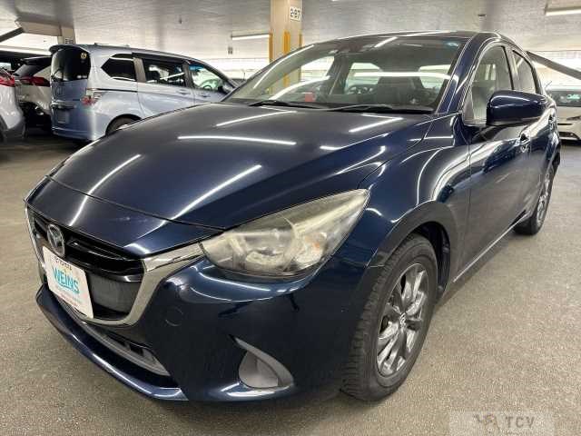 2017 Mazda Demio