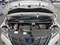2015 Toyota Alphard Hybrid