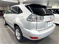 2003 Toyota Harrier