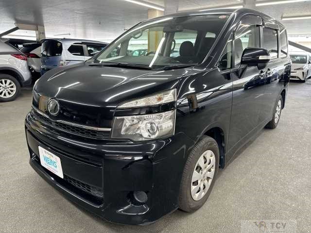 2011 Toyota Voxy