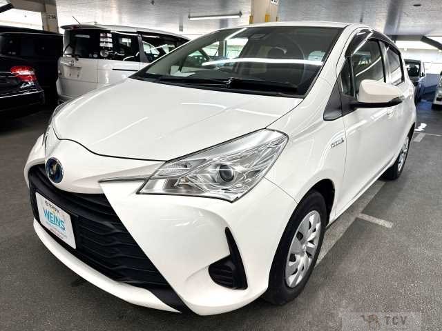 2017 Toyota Vitz