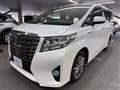 2015 Toyota Alphard Hybrid