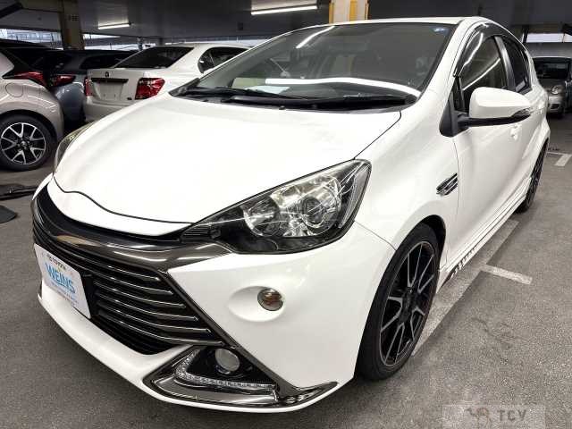2014 Toyota AQUA