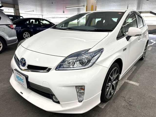 2014 Toyota Prius PHV